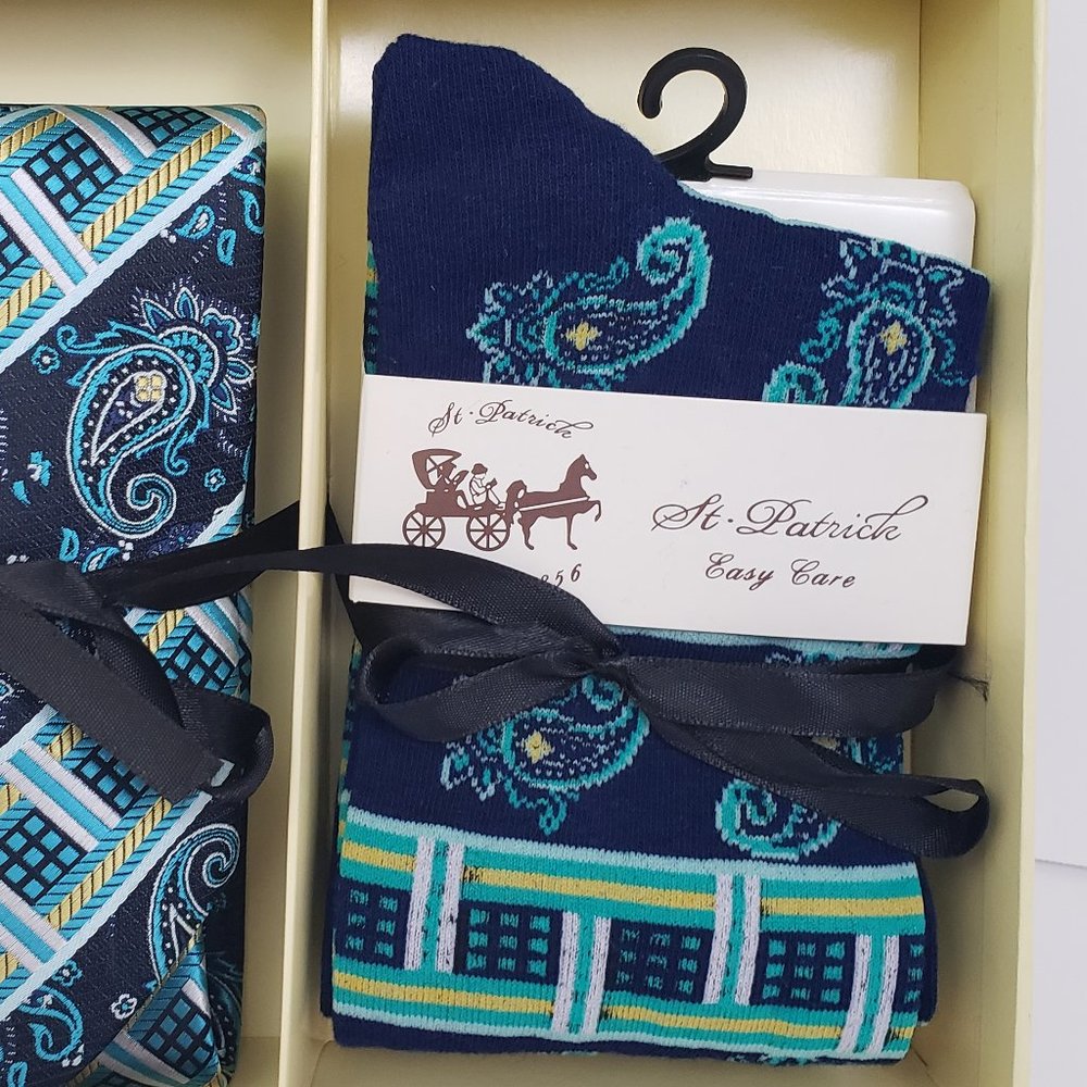 Blue Green Necktie Sock Bud Hanky Cuff Link Set - Picture 4 of 6